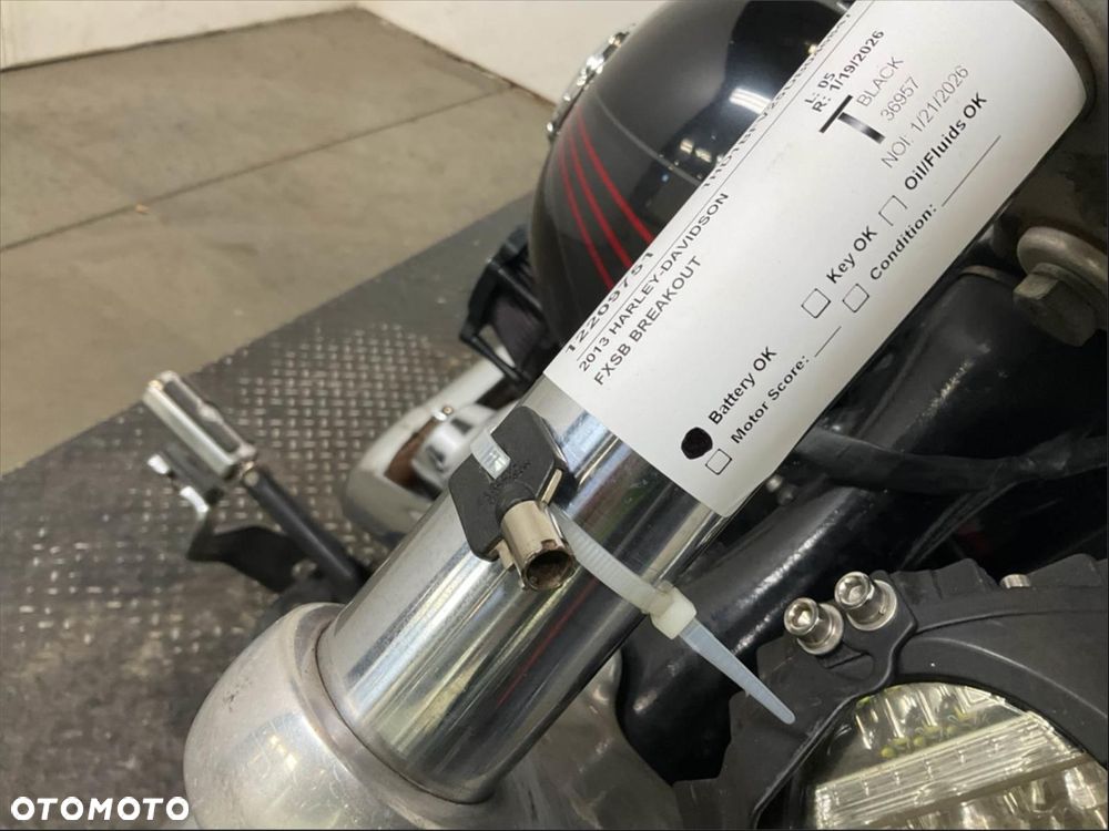 Harley-Davidson FXSB Breakout - 10