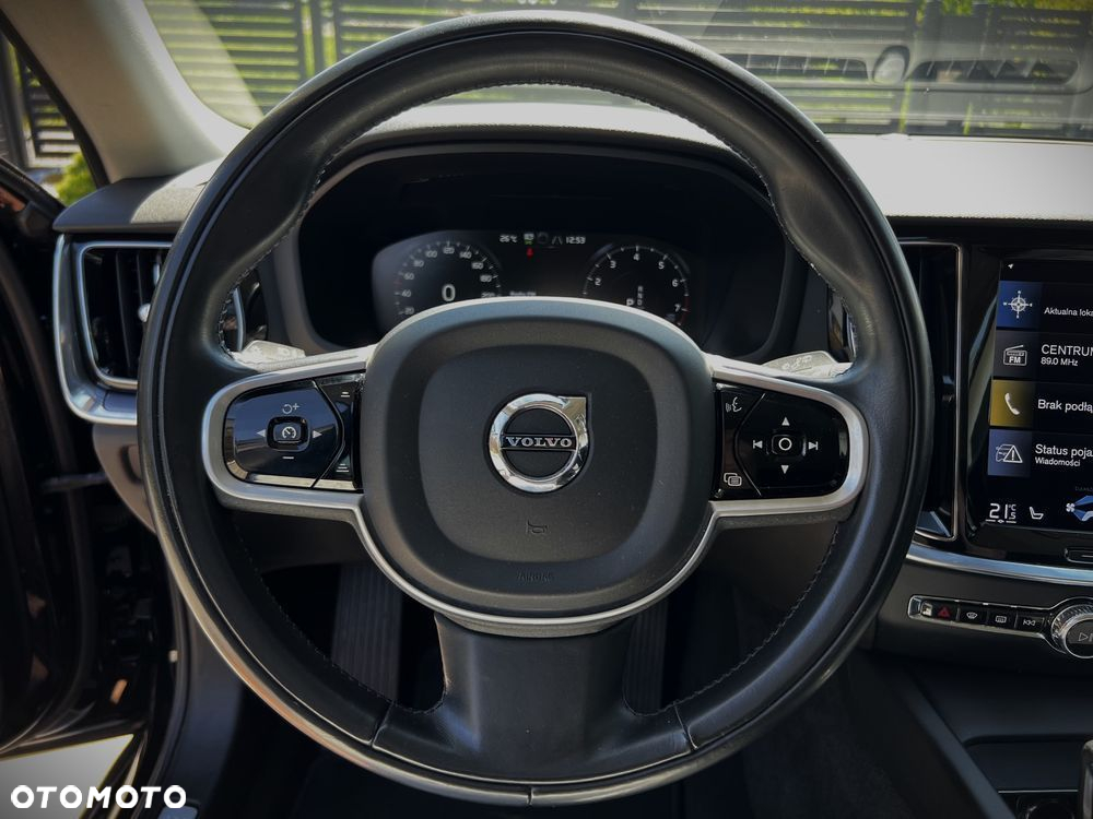 Volvo V60 T4 Momentum Pro - 38