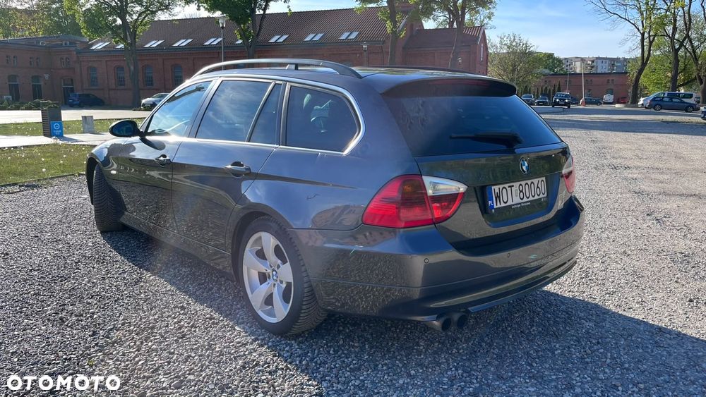 BMW Seria 3 330xd DPF - 3