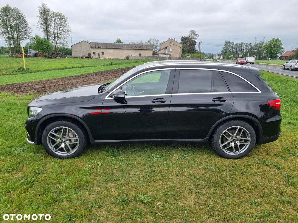 Mercedes-Benz GLC 250 d 4Matic 9G-TRONIC AMG Line - 3
