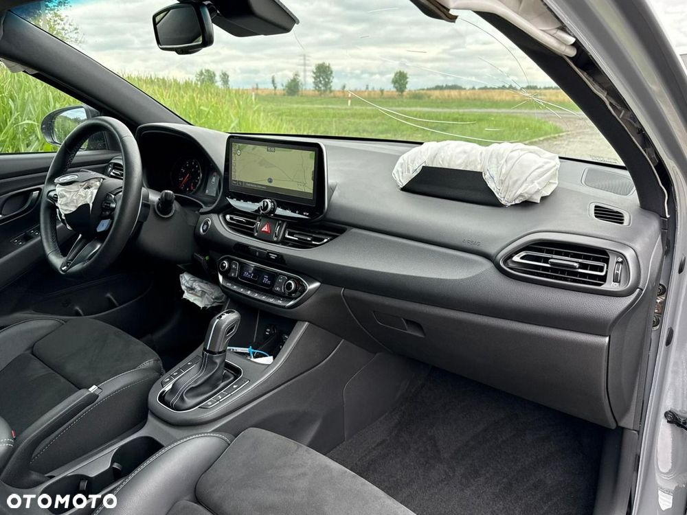 Hyundai i30 N 2.0 T-GDI Performance DCT - 24