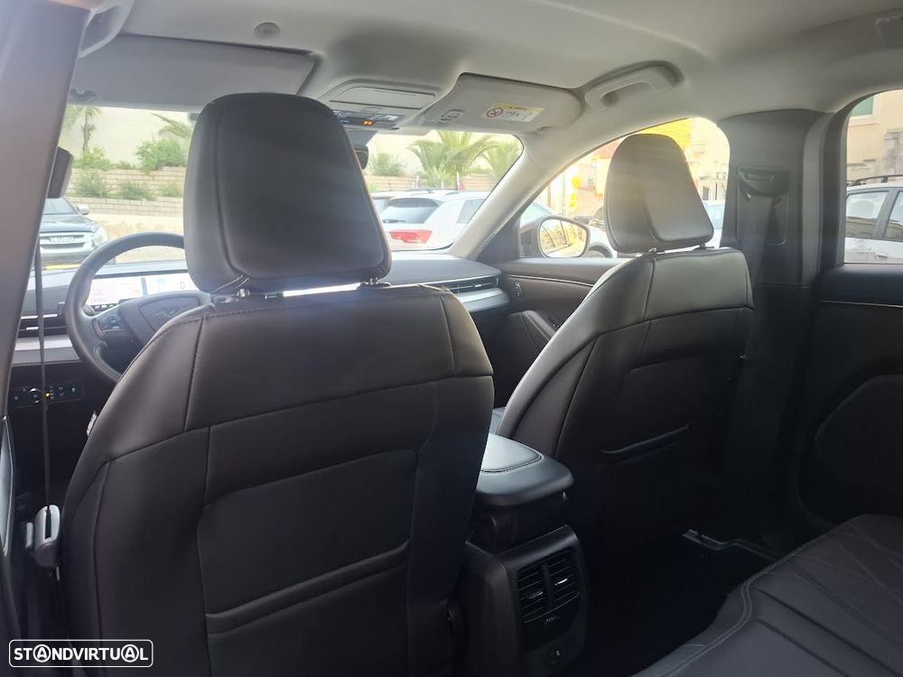 Ford Mustang Mach-E Premium - 36