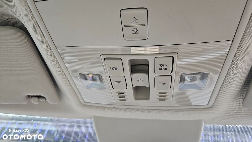 Skoda Superb 2.0 TDI DSG Premium Edition - 6