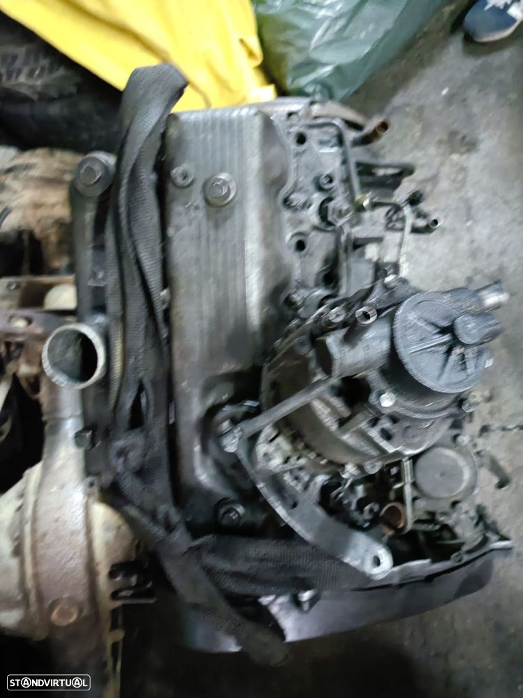 Mitsubishi Pajero 2.5 TDi GLS - 47