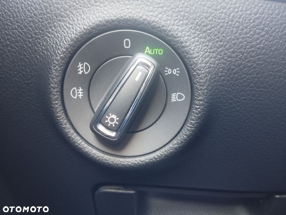 Skoda Superb 2.0 TDI SCR Style DSG - 10