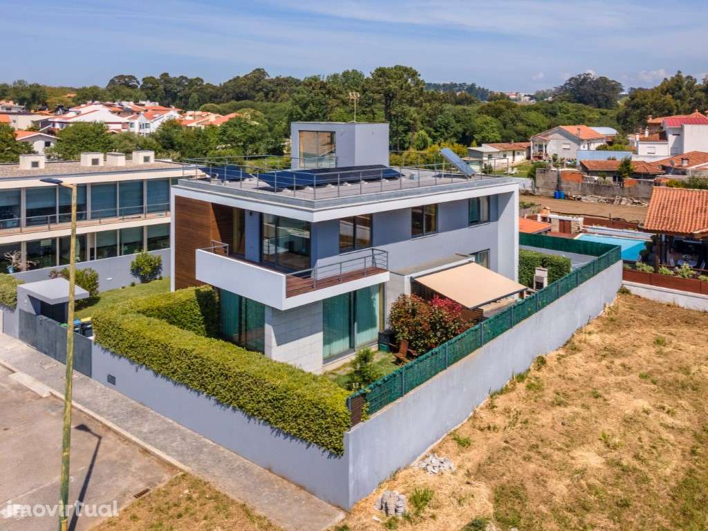 Moradia T3 | Piscina | Miramar, V.N.Gaia - Grande imagem: 4/28