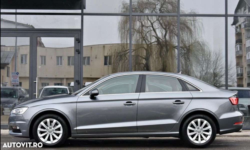 Audi A3 2.0 TDI Sportback S tronic design - 1