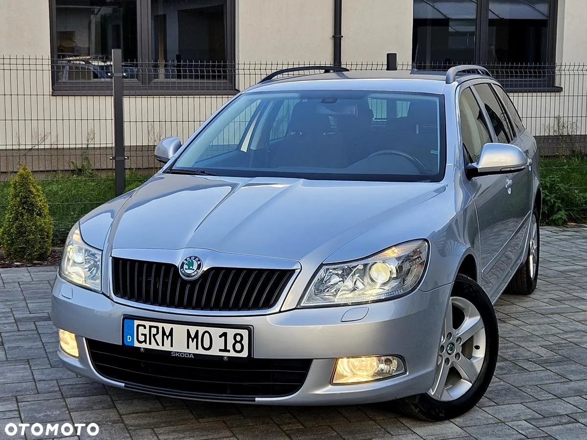 Skoda Octavia Combi 2.0 TDI DPF DSG FAMILY - 2