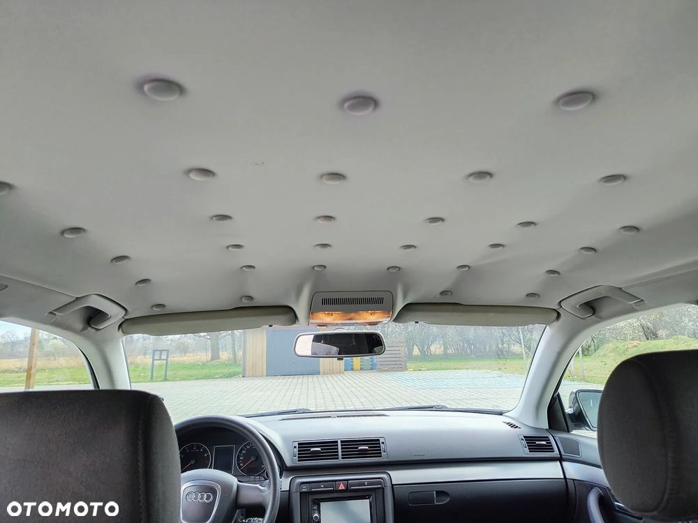 Audi A4 Limousine - 13