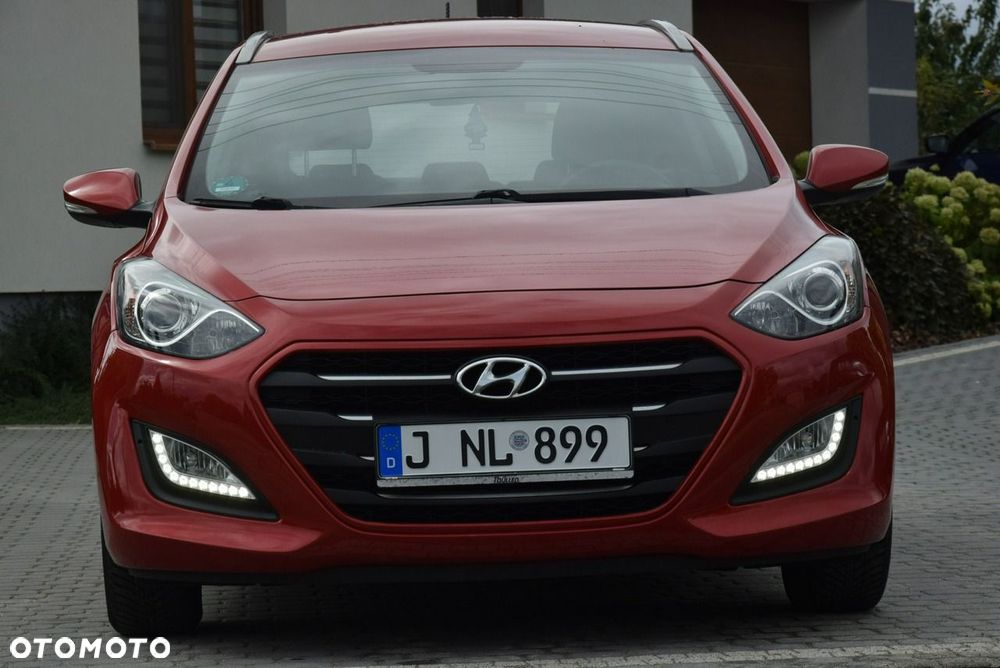 Hyundai i30 blue 1.4 Trend - 3