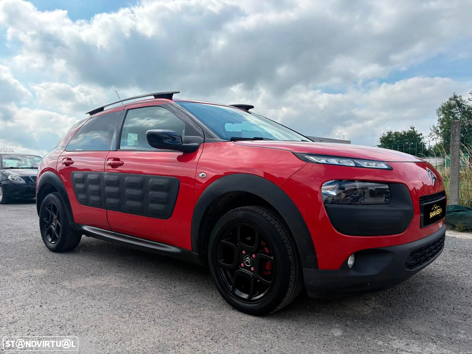 Citroën C4 Cactus 1.2 PureTech Shine - 2