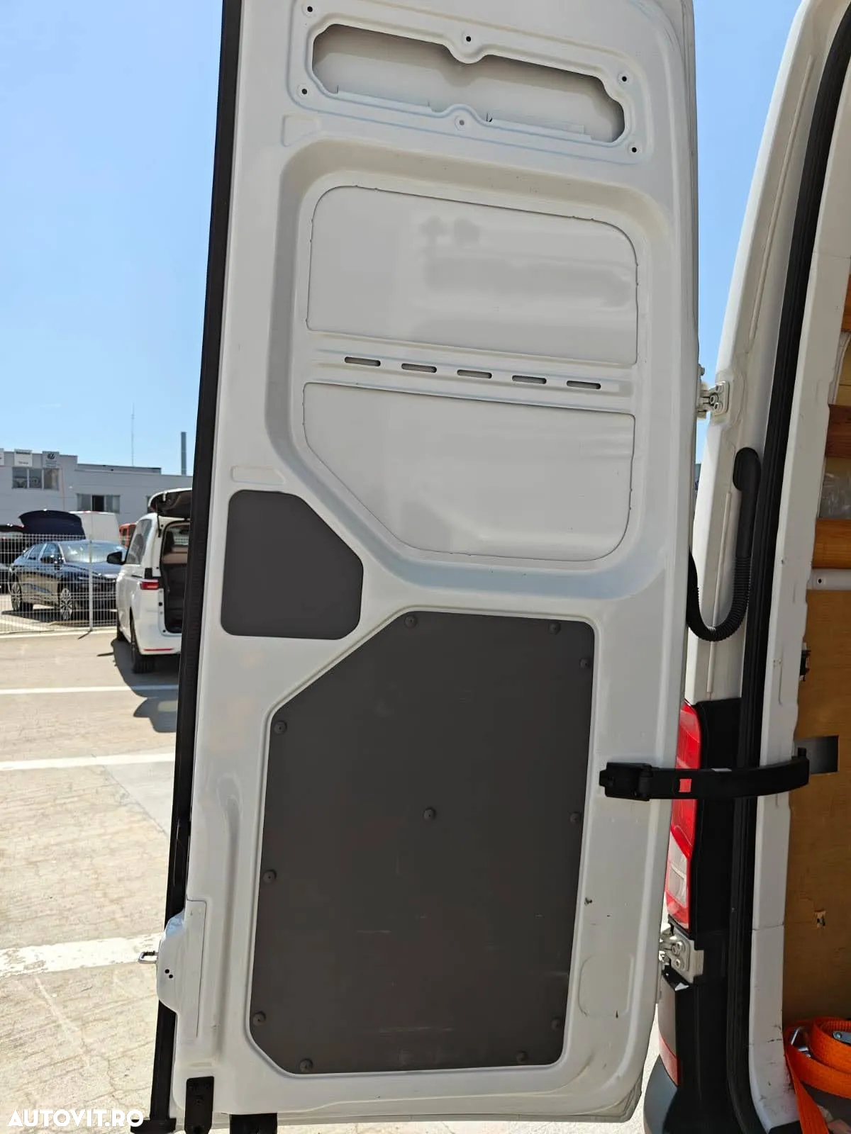 Volkswagen Crafter 3.5 Furgon L5H3 - 31