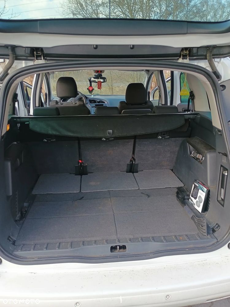 Peugeot 5008 1.6 HDi Trendy - 6