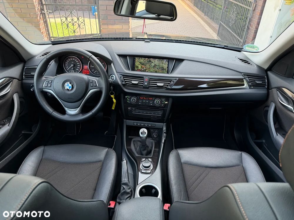BMW X1 xDrive18d xLine - 6