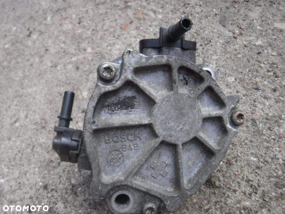 Peugeot Citroen 1.6  eHDI HDI pompa vacum 9804021980 - 2