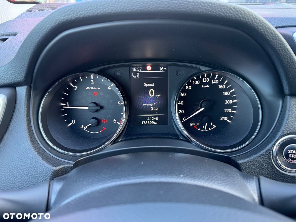 Nissan Qashqai - 11