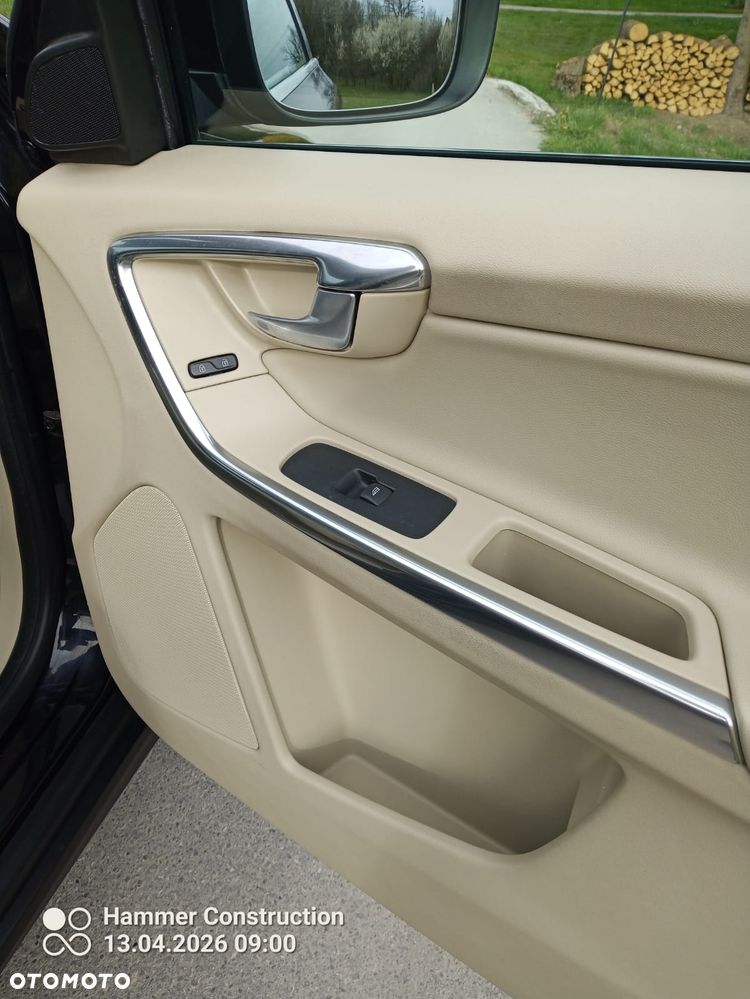 Volvo XC 60 2.4D AWD Summum - 11