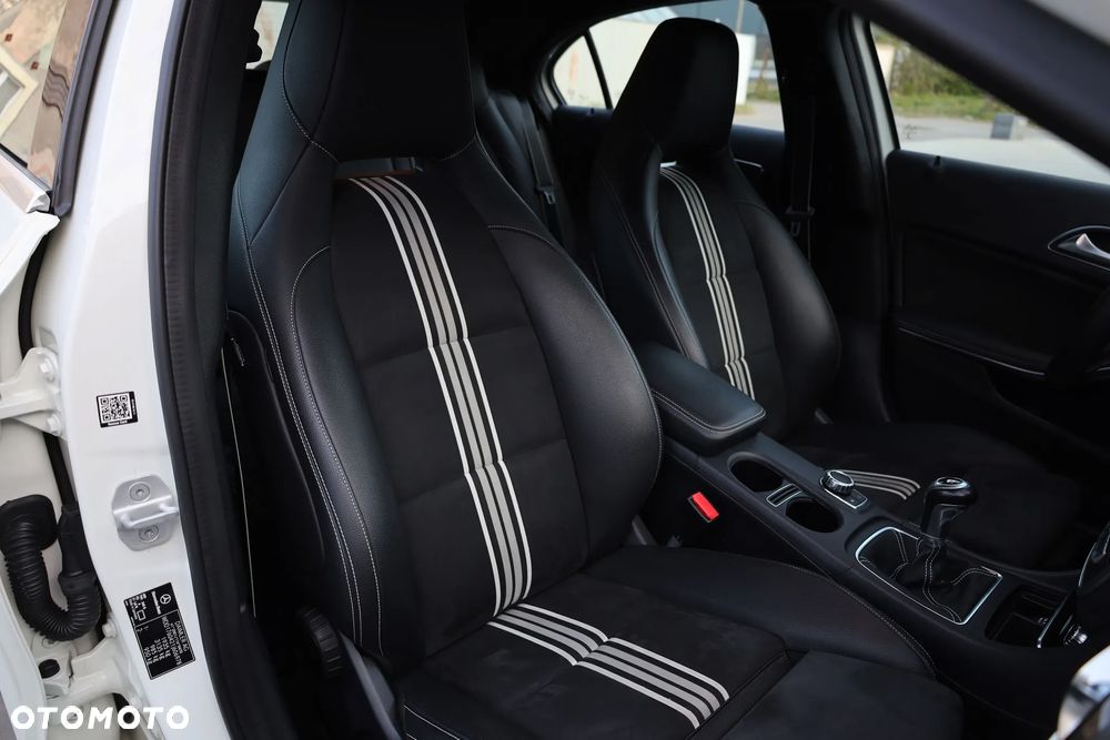 Mercedes-Benz Klasa A 180 (BlueEFFICIENCY) Style - 38
