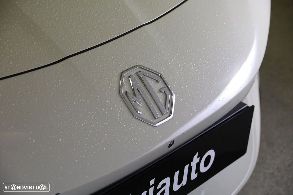 MG Cyberster 77 kWh GT - 37