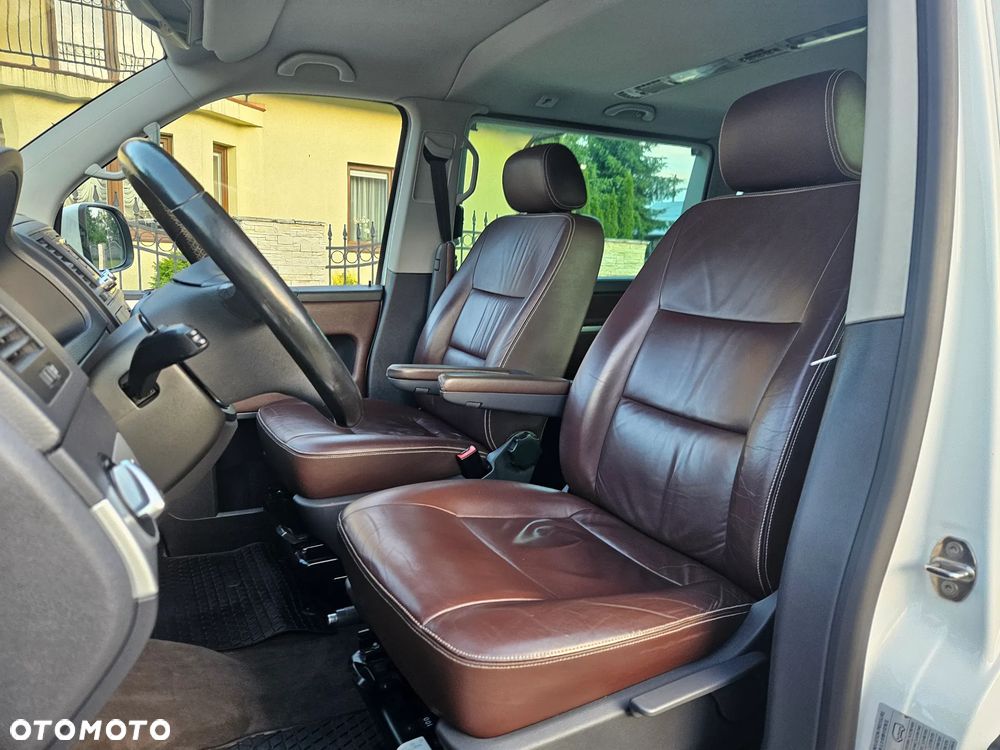 Volkswagen Multivan - 14