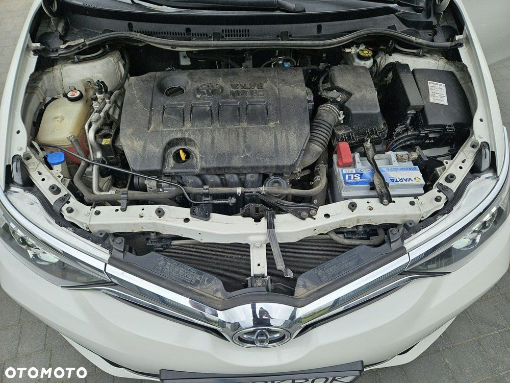 Toyota Auris - 16