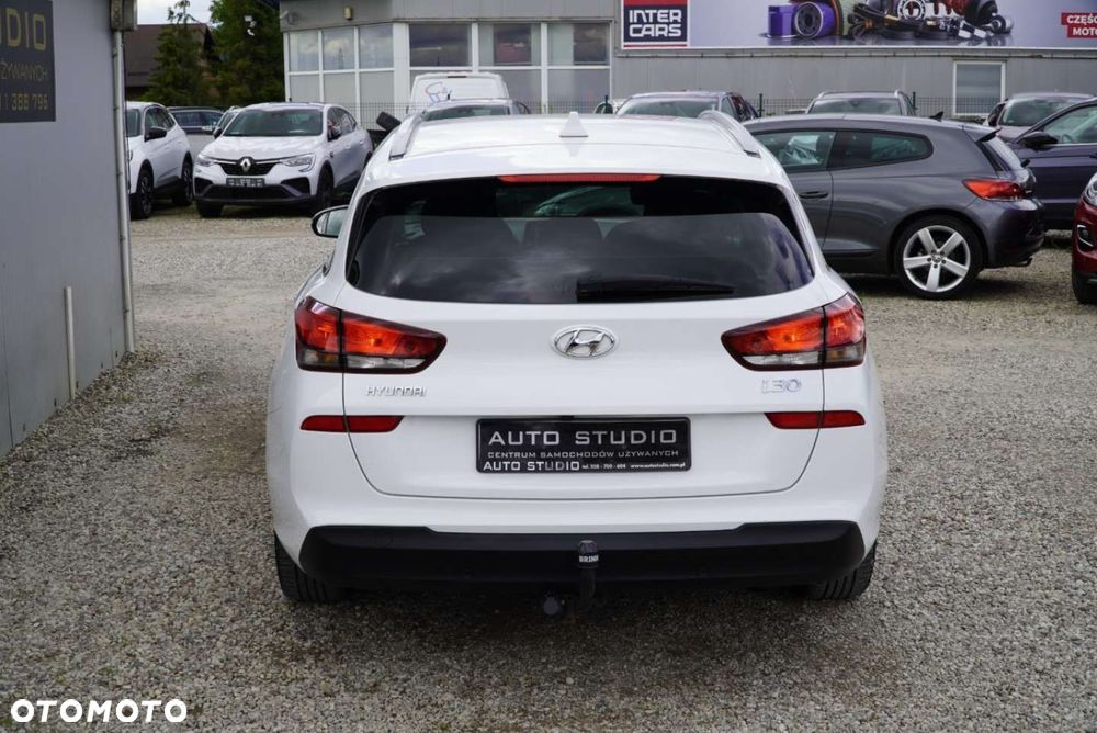 Hyundai i30 1.0 T-GDI Intro Edition - 32