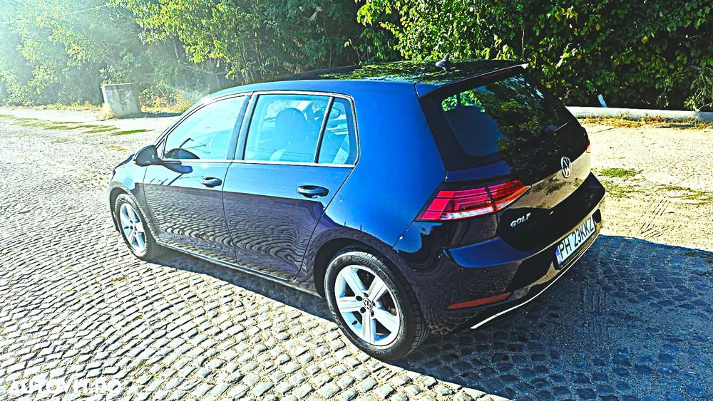 Volkswagen Golf 1.6 TDI DSG Comfortline - 6