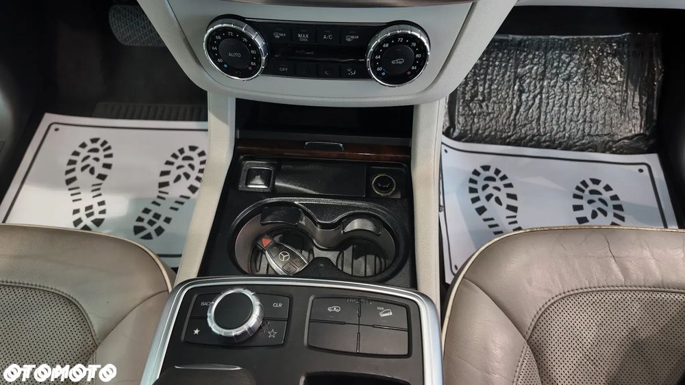 Mercedes-Benz GL - 39