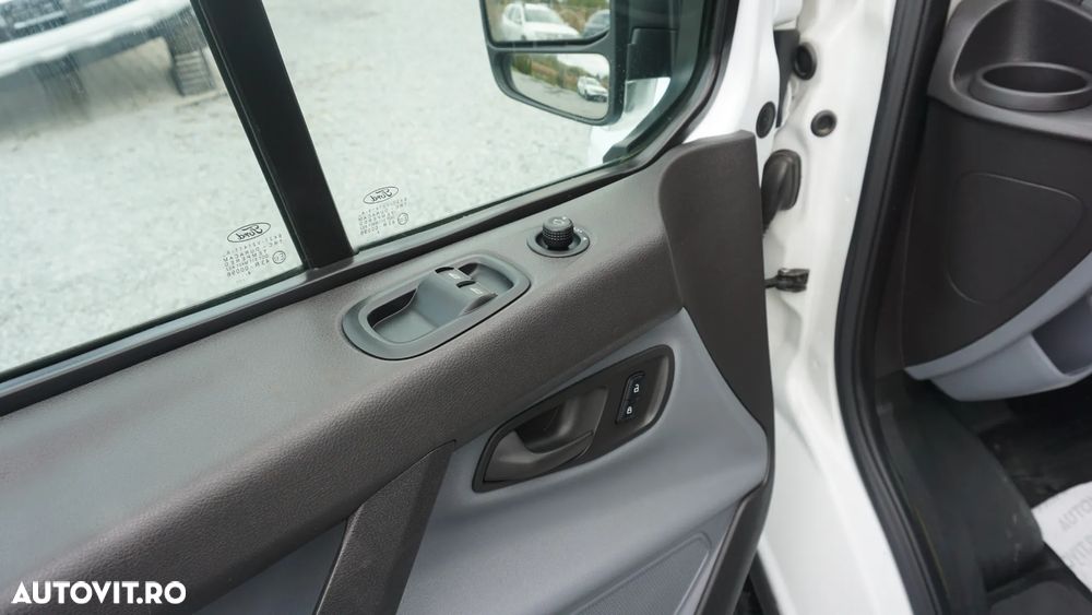 Ford Transit Custom - 13