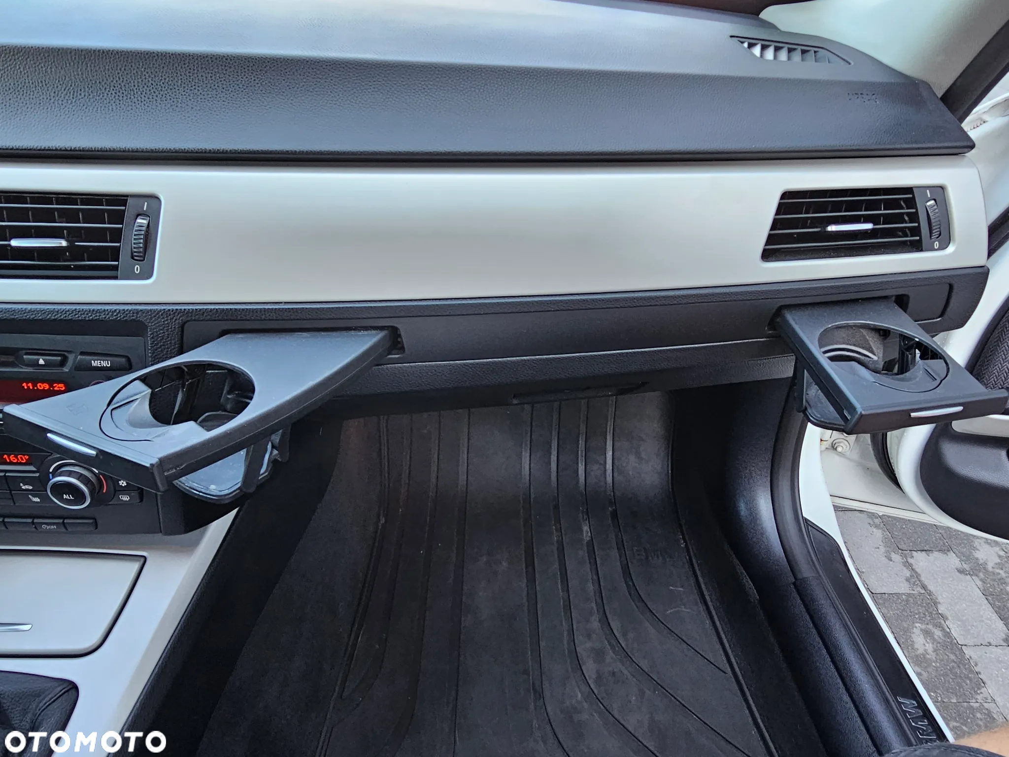 BMW Seria 3 316d - 17