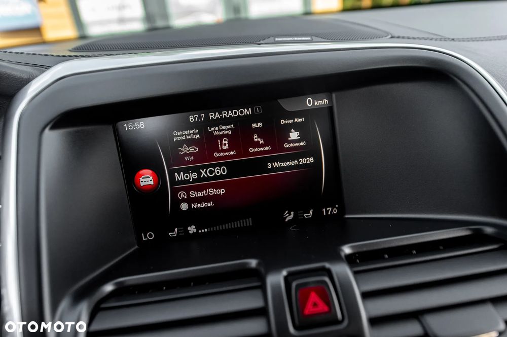 Volvo XC 60 D4 AWD Geartronic Momentum - 27