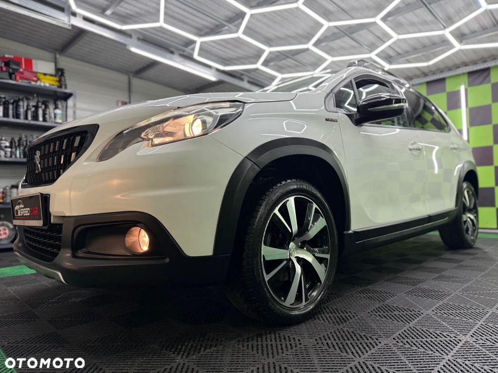 Peugeot 2008 1.2 PureTech GT Line S&S - 22