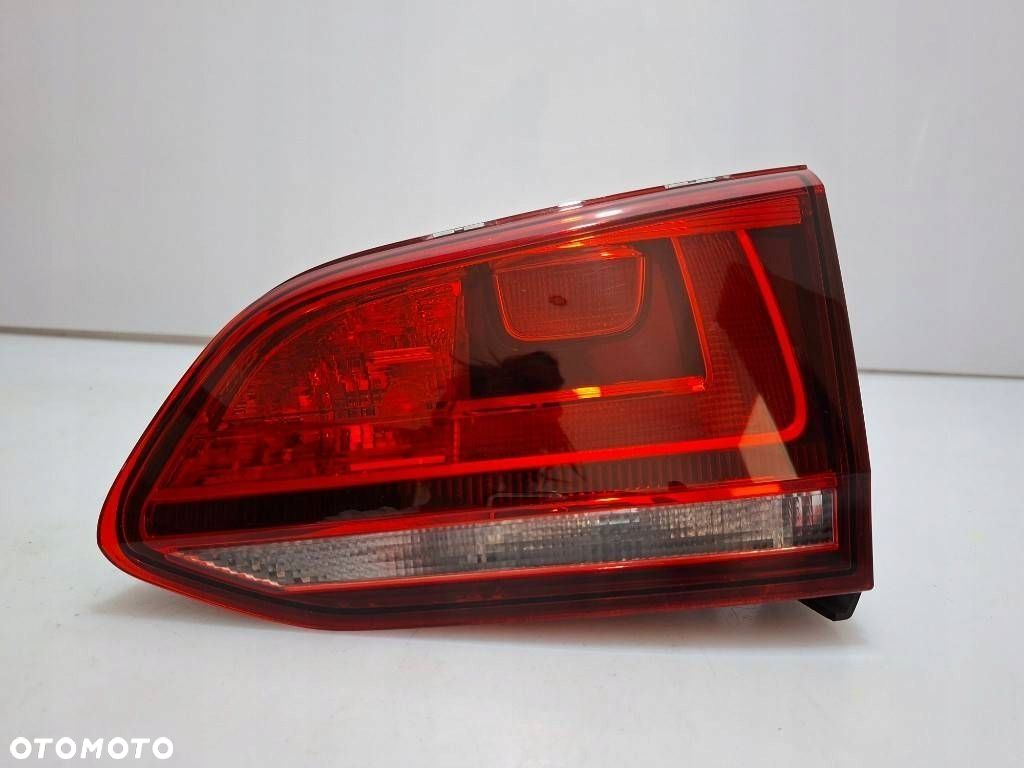 VW Golf VII 2016 Tył strona prawa Lampy tylnej klapy bagażnika 5G9945094F - 2