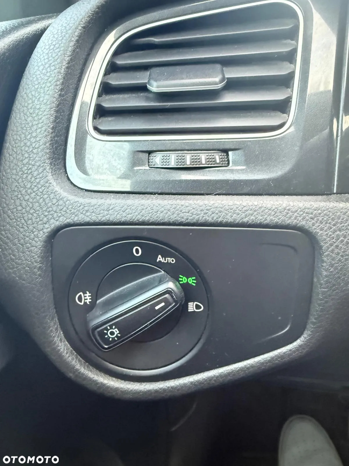 Volkswagen Golf VII 1.6 TDI BMT Start - 21
