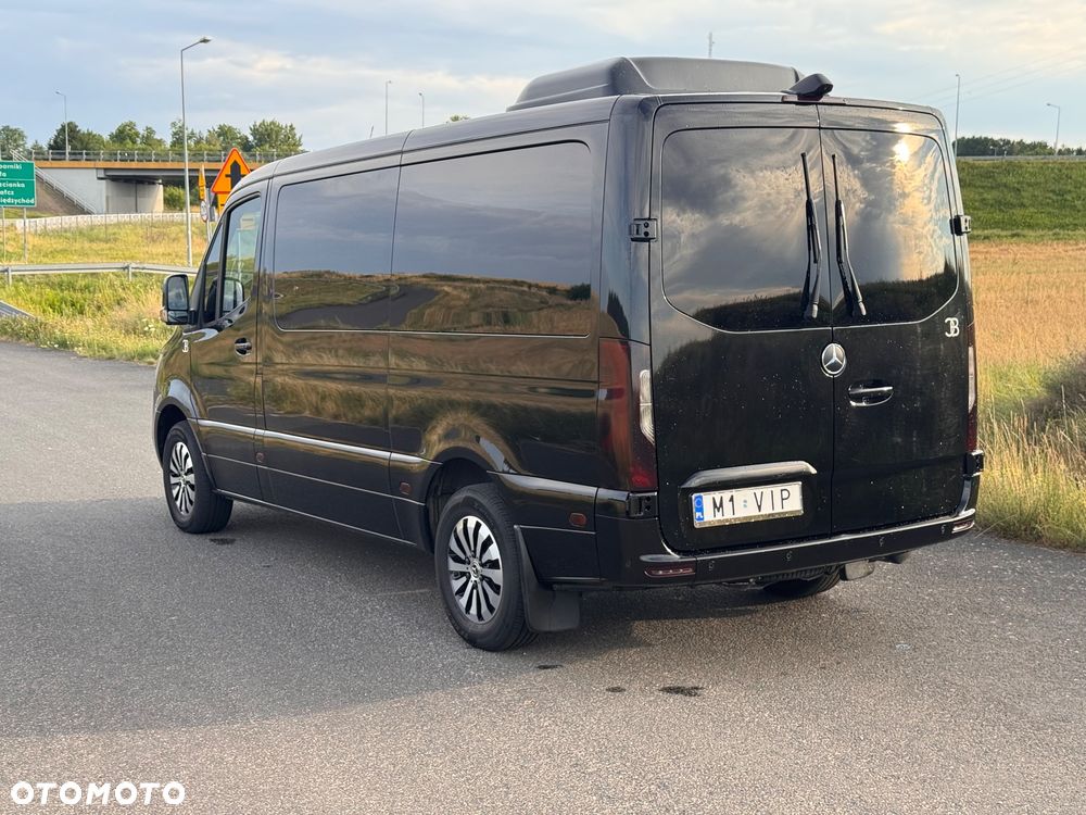 Mercedes-Benz Sprinter - 16