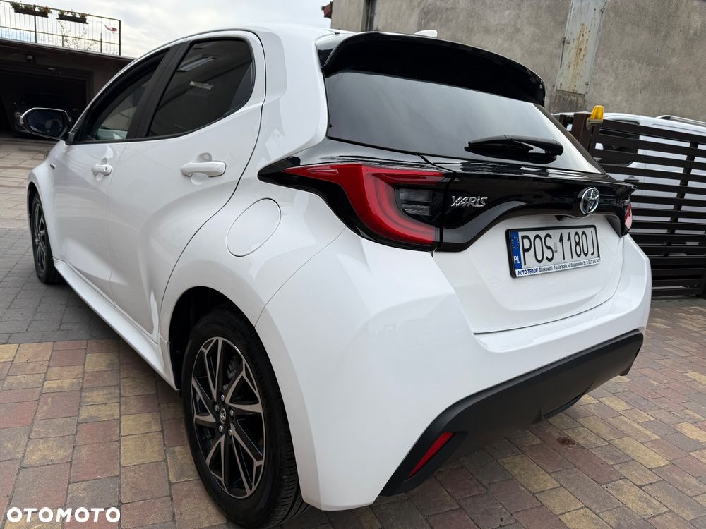 Toyota Yaris ver-hybrid-116-1-5-vvt--i-comfort - 2