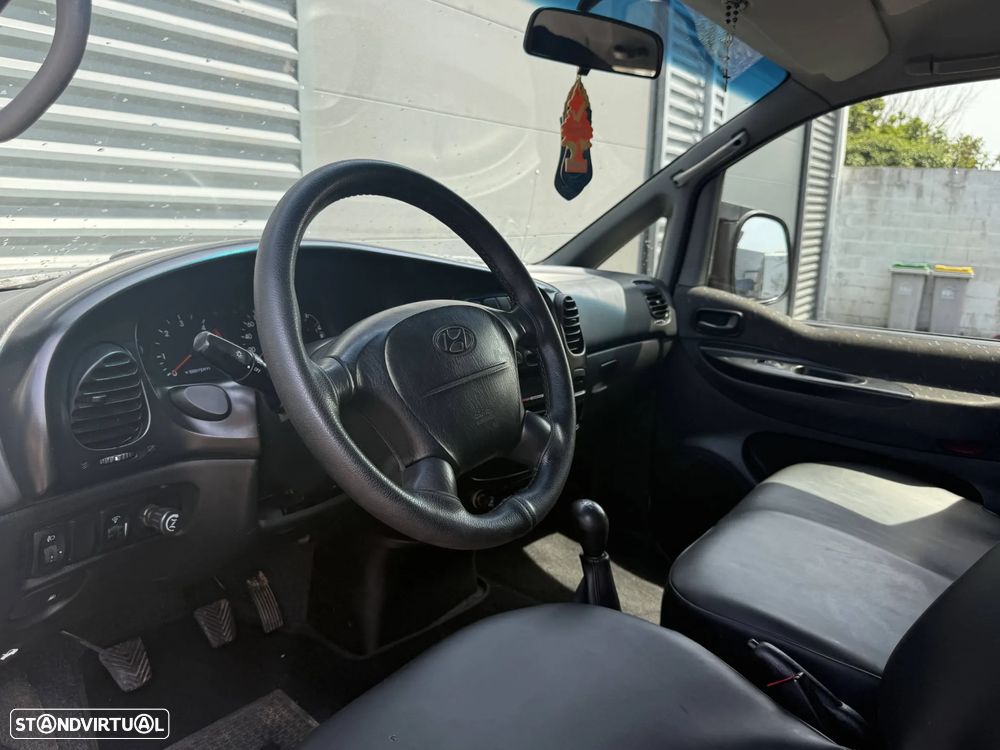 Hyundai H-1 - 12