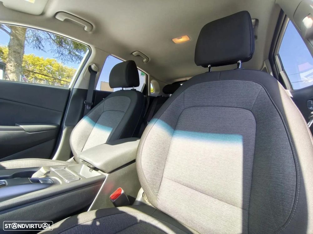 Hyundai Kauai 64 kWh Premium+P.Premium - 29