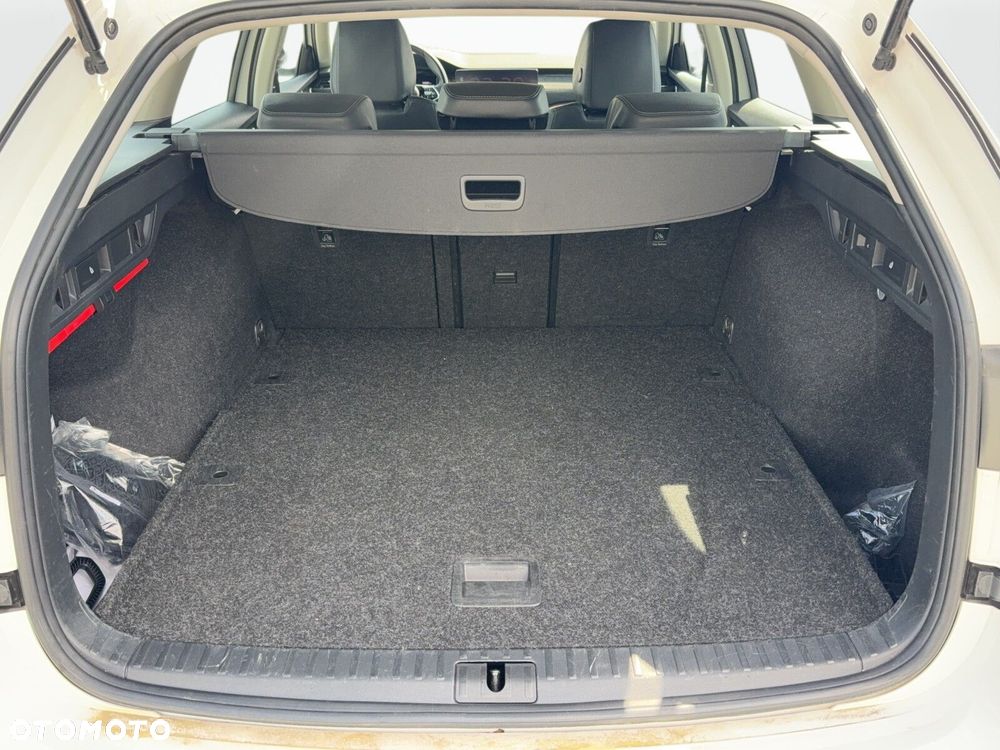 Skoda Octavia 2.0 TDI 4x4 Scout DSG - 32