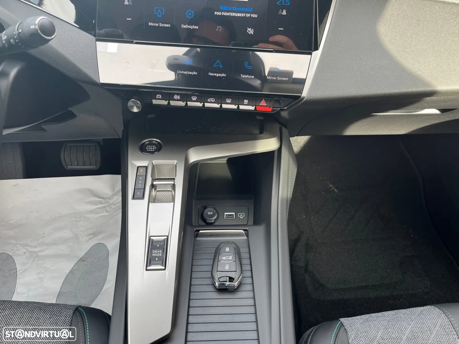 Peugeot 408 1.6 Hybrid Allure e-EAT8 - 12