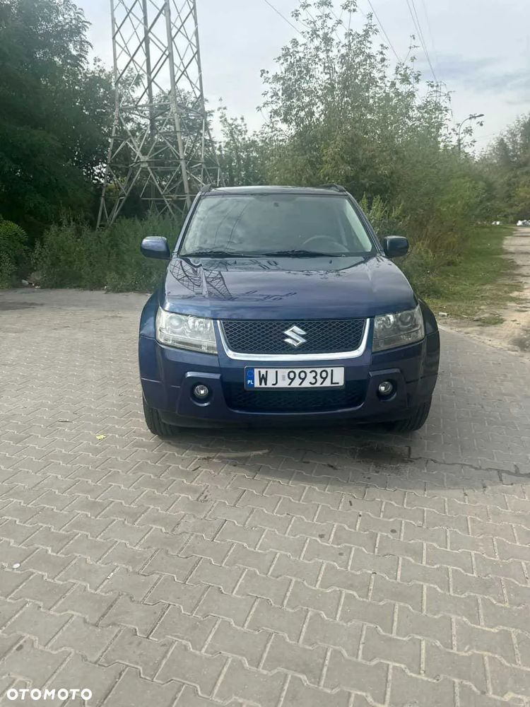Suzuki Grand Vitara 2.0 - 16