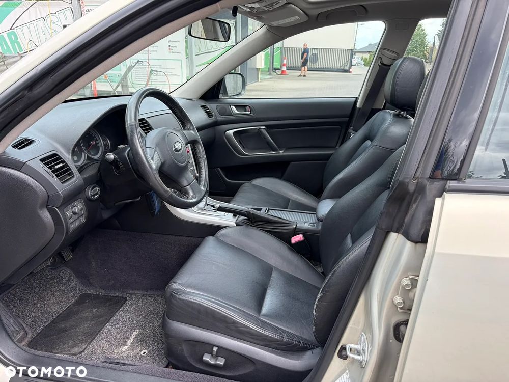 Subaru Outback - 7