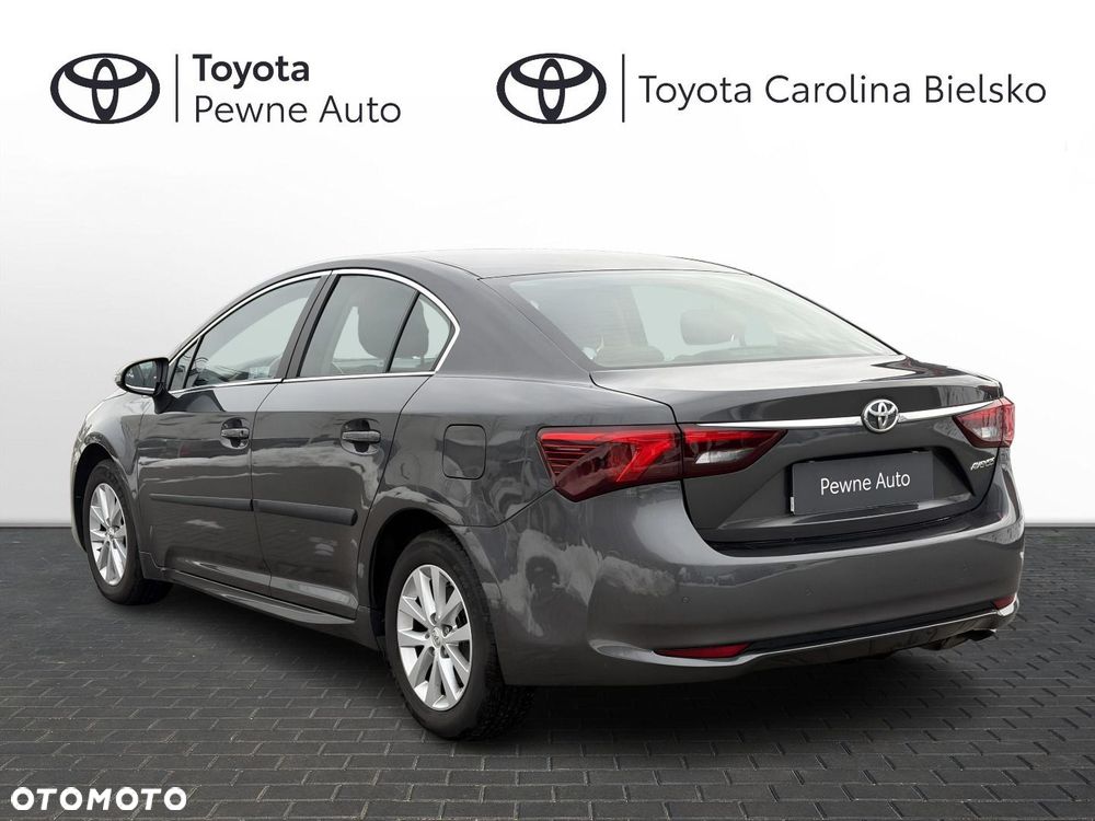 Toyota Avensis - 2