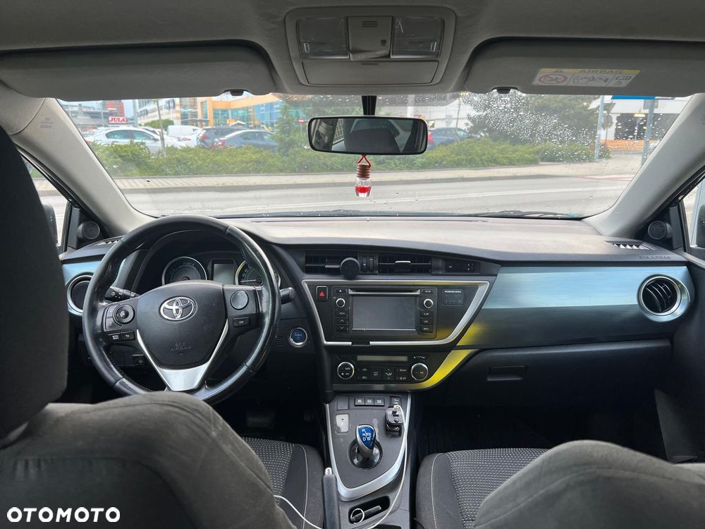 Toyota Auris 1.8 HSD Sol - 10