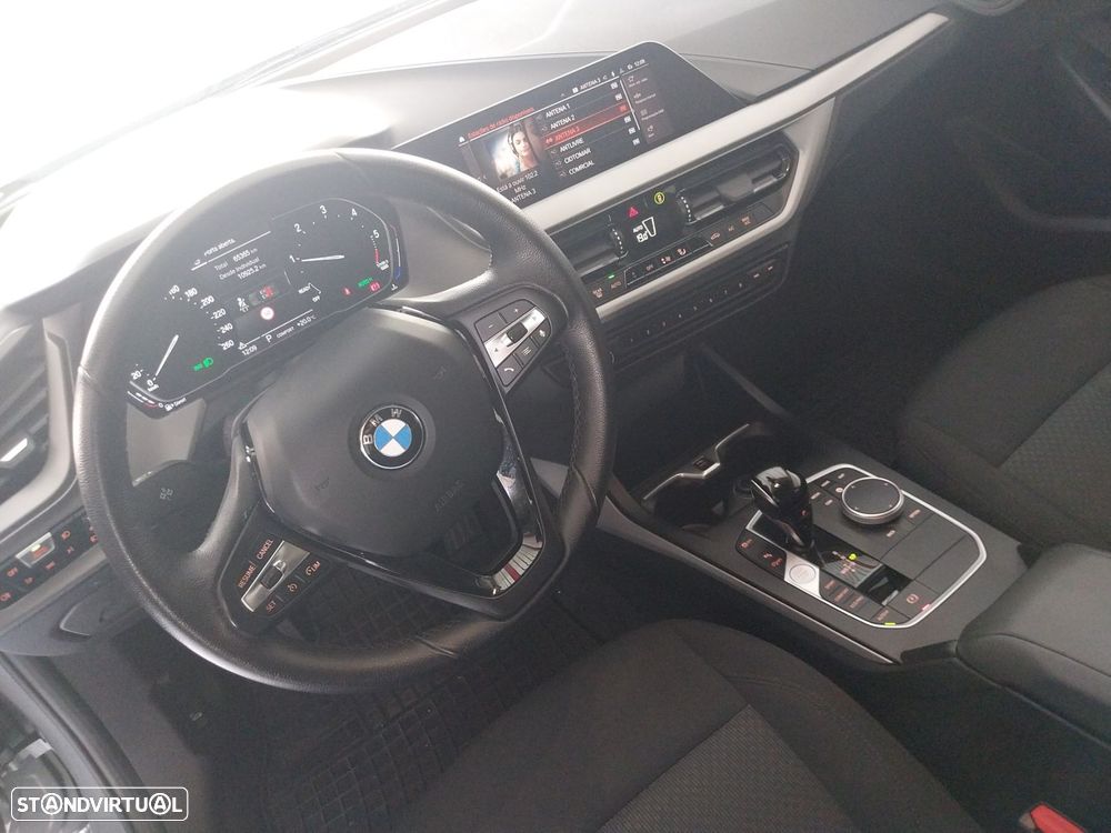 BMW 116 d Auto - 13