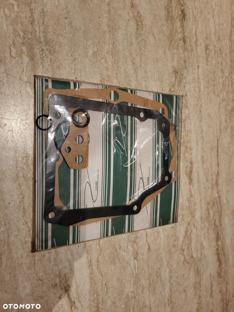 Zestaw Uszczelek  Skrzyni biegów Fiat Cinquecento 700 - 1