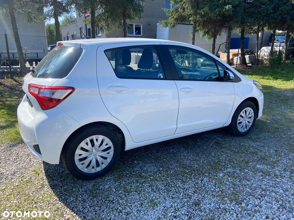 Toyota Yaris - 18
