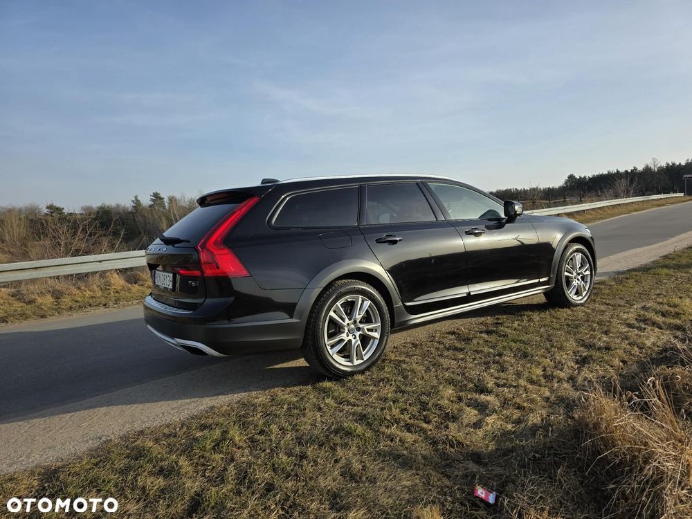 Volvo V90 Cross Country T6 AWD - 6