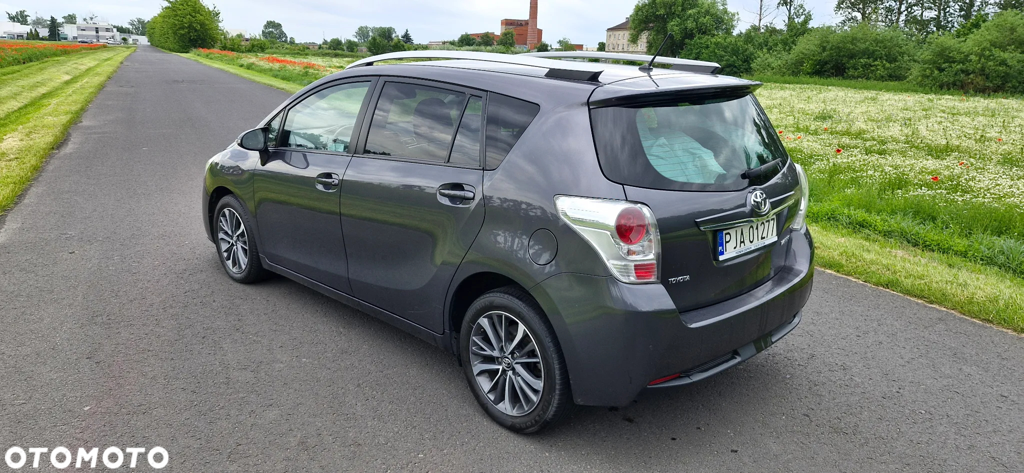 Toyota Verso 1.8 Premium 7os - 2