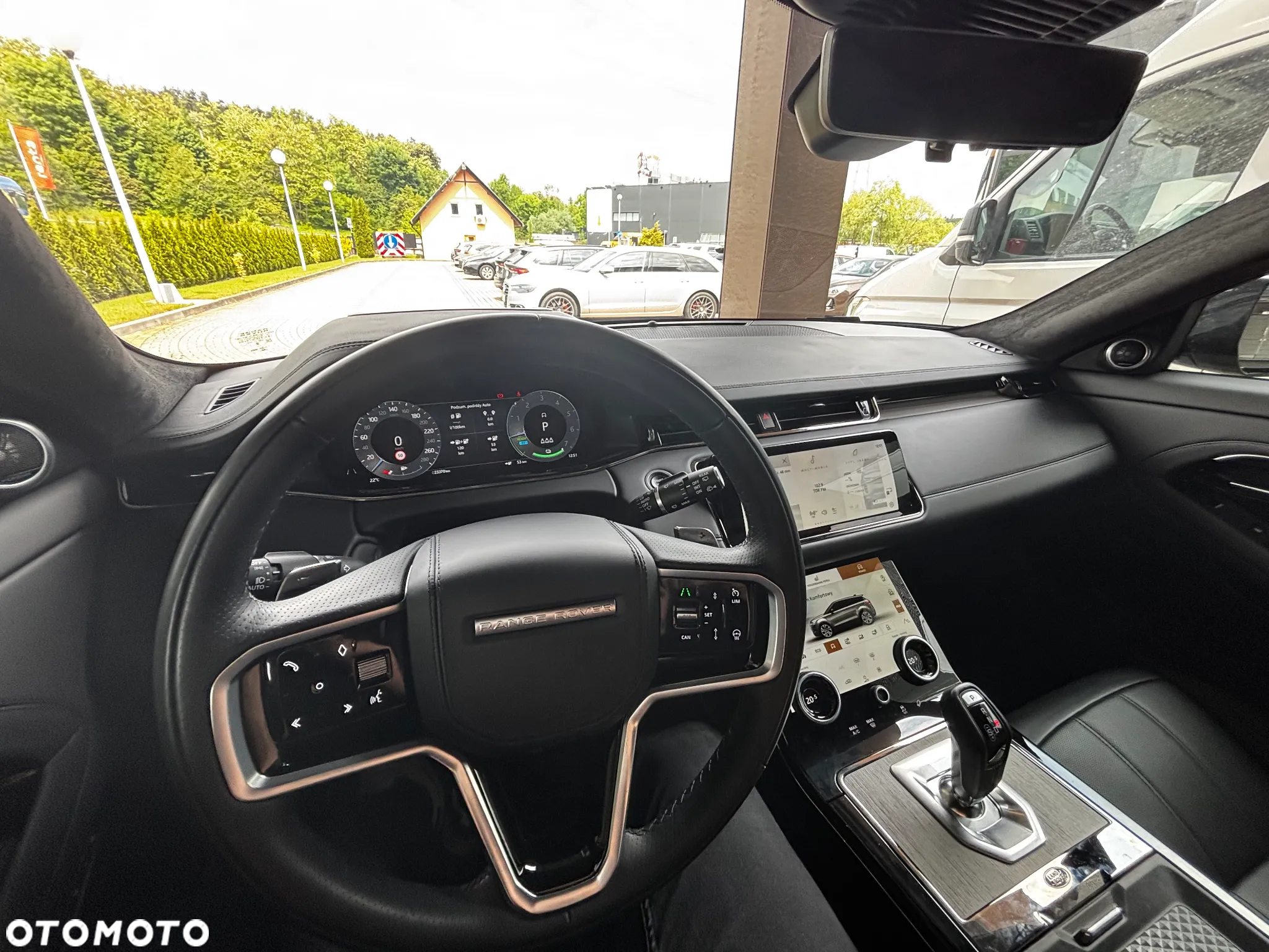 Land Rover Range Rover Evoque - 21
